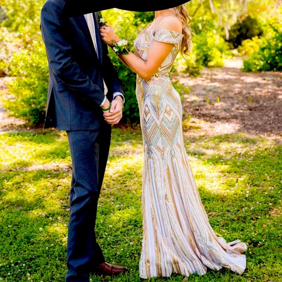 Jovani Gown (size 2) - Picture 1 of 3